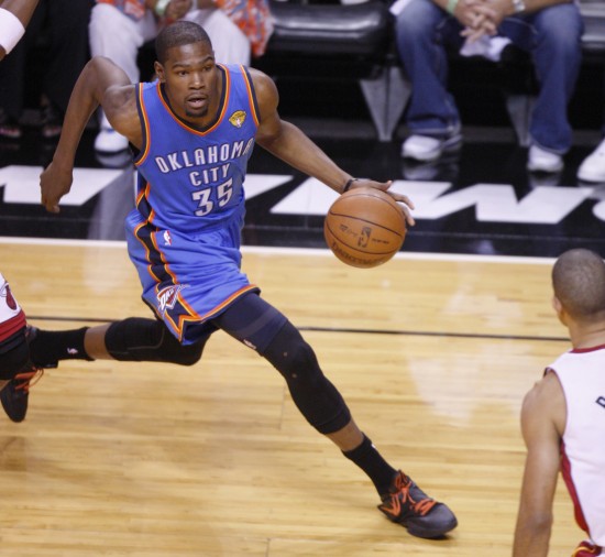 颜骏凌：和范德萨交换了联系方式，在儿时偶像面前踢球是圆梦（颜骏凌：已与范德萨互留联系方式，在儿时偶像面前踢球梦想成真）