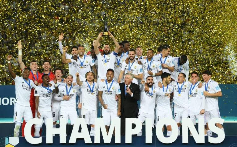 队报法国海外球员欧冠之夜：射手盛宴（队报：法国旅欧球员欧冠之夜上演进球盛宴）