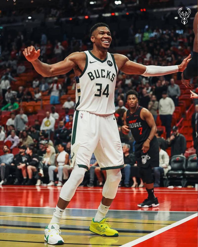 距降级区1分，记者：沃尔夫斯堡已决定解雇主帅西莫尼斯（记者曝沃尔夫斯堡已将主帅西莫尼斯下课，球队仅领先降级区1分）