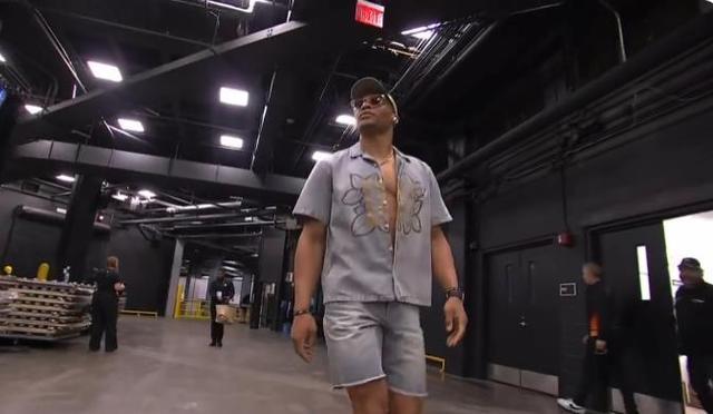 媒体人：成都蓉城一年三换董事长，新一任在走流程了（媒体人称成都蓉城一年内第三次更换董事长，新任人选正按流程推进）