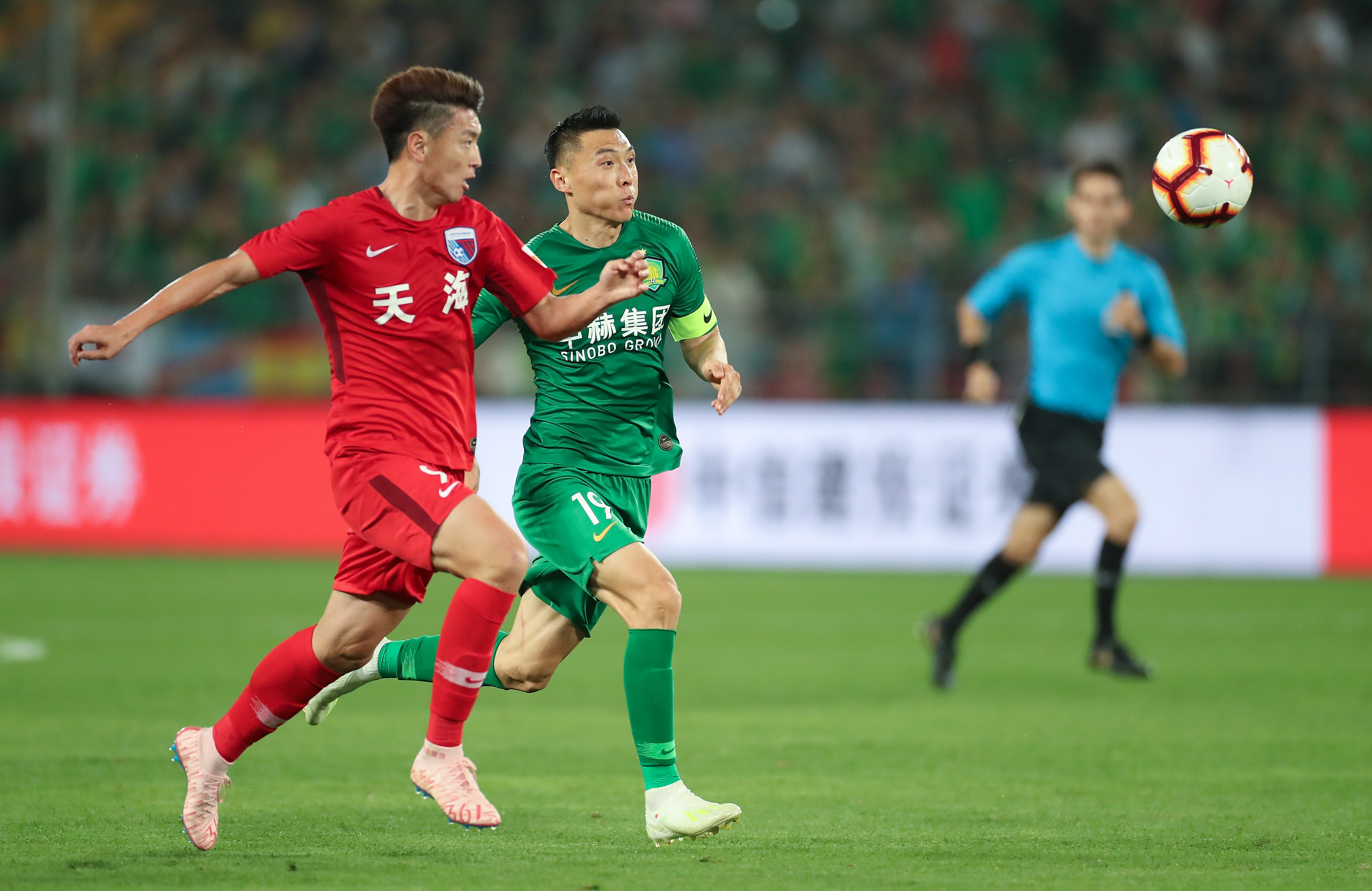 约基奇：我上半场打得太软了，攻防两端都像在划水（约基奇自责：上半场太松散，攻防两端都没拿出强度）