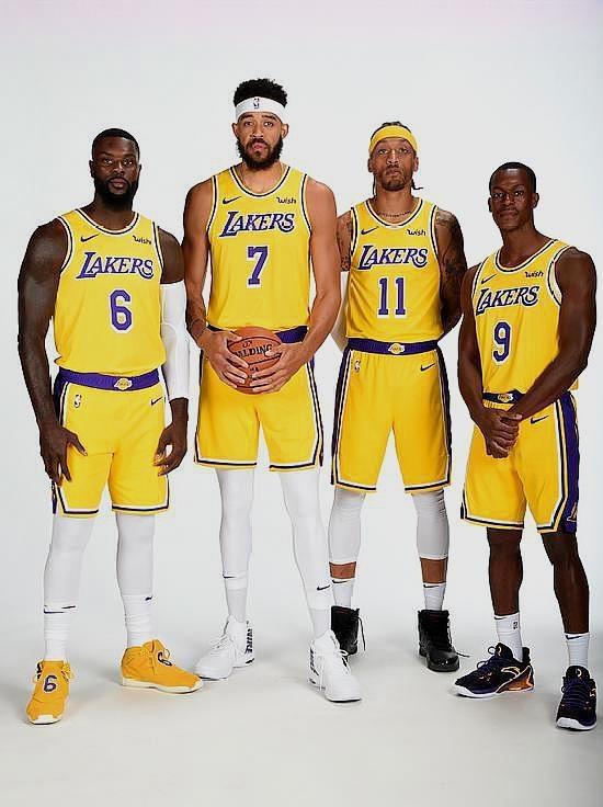 卡卡：对世界杯最美好的回忆是触碰奖杯；很期待新的赛制（卡卡：世界杯最难忘的瞬间是触碰大力神杯，期待新赛制）