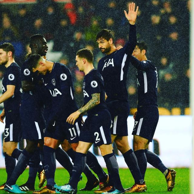 CBA球队战绩分析及焦点对决回顾（CBA各队战绩盘点与焦点之战复盘）