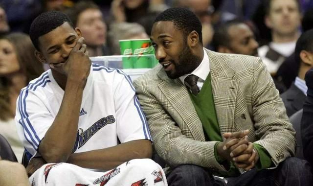 中超黑马酝酿重磅引援，锁定本土强力铁腰，海港同意放人，三赢之举（中超黑马酝酿大手笔引援，锁定本土硬核后腰，海港同意放行，三方共赢）